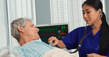 Cuidados de enfermería de la persona con problemas cardiovasculares y neurológicos en áreas médico-quirúrgicas